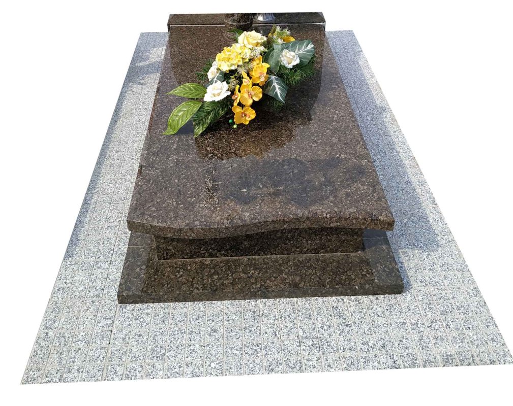 Kratownica wokół nagrobka