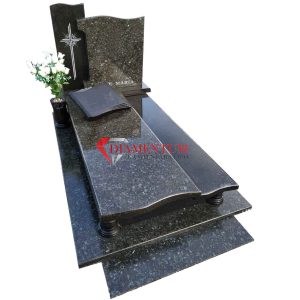 Niecodzienny nagrobek granitowy z dwóch ciemnych granitów Labrador Emerald i Szwed